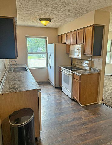 163 J Hunter Drive, Bedford, IN 47421