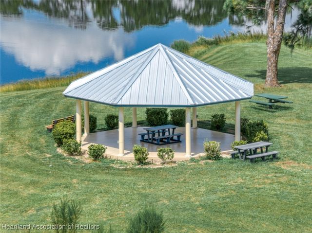 4927 Mendavia Drive, Sebring, FL 33872