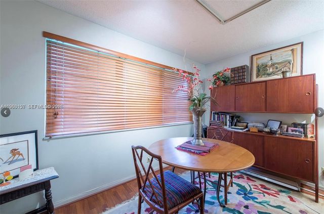 2200 Park Ln 105, Hollywood, FL 33021