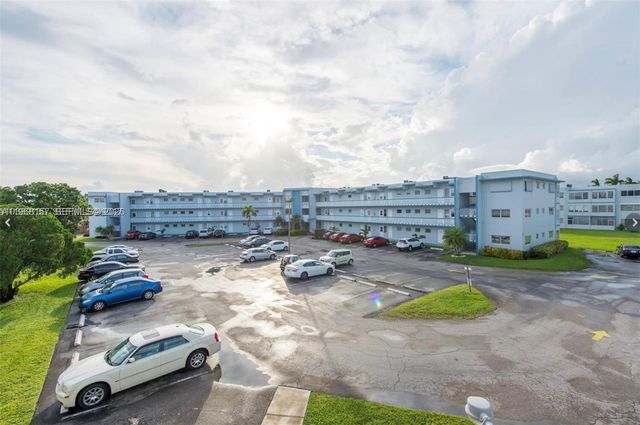 2200 Park Ln 105, Hollywood, FL 33021