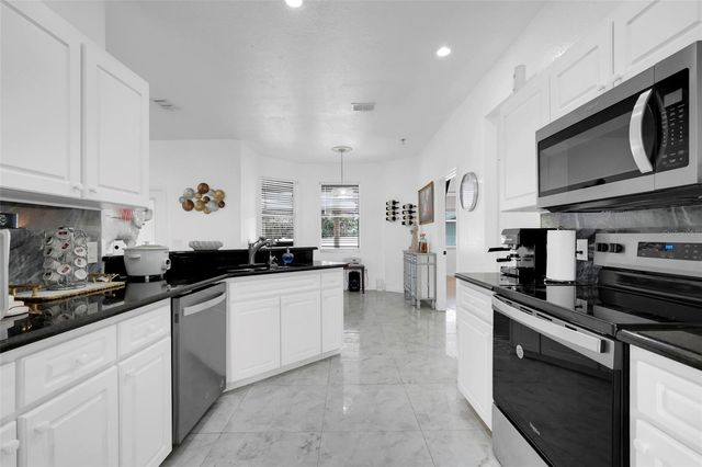 2735 BERKFORD CIRCLE, Lakeland, FL 33810