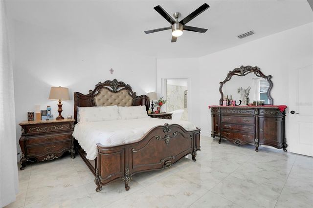 2735 BERKFORD CIRCLE, Lakeland, FL 33810