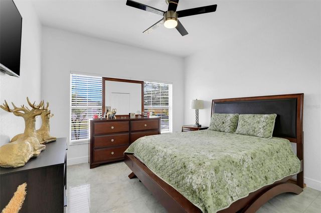 2735 BERKFORD CIRCLE, Lakeland, FL 33810