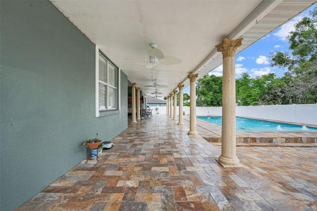 2735 BERKFORD CIRCLE, Lakeland, FL 33810