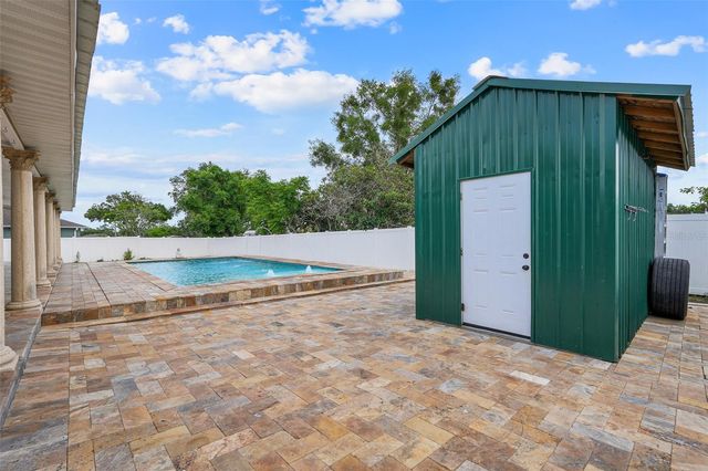 2735 BERKFORD CIRCLE, Lakeland, FL 33810