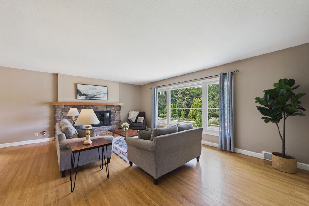 2640 Noble Avenue N, Golden Valley, MN 55422 — photo 5