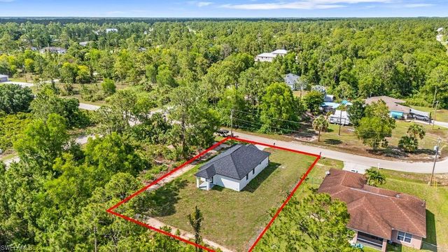 379 Selkirk AVE, Lehigh Acres, FL 33974
