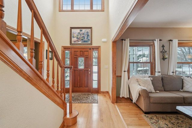 W291N4174 Prairie Wind CIRCLE S, Pewaukee, WI 53072