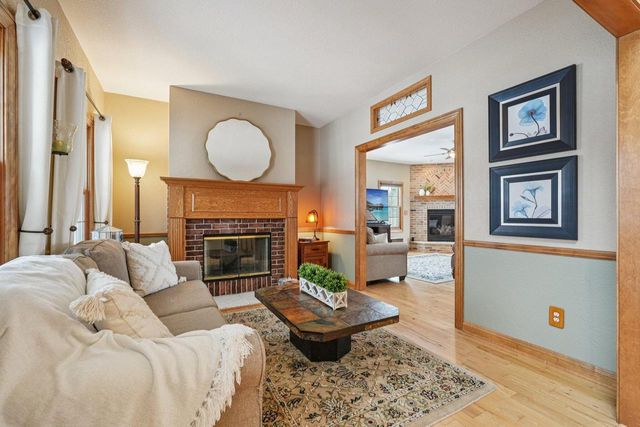 W291N4174 Prairie Wind CIRCLE S, Pewaukee, WI 53072