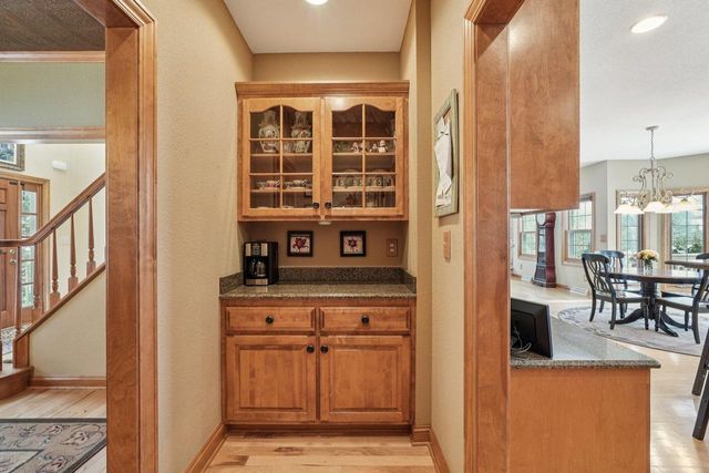 W291N4174 Prairie Wind CIRCLE S, Pewaukee, WI 53072