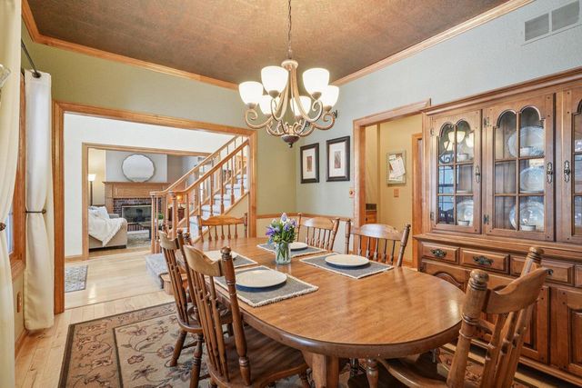 W291N4174 Prairie Wind CIRCLE S, Pewaukee, WI 53072