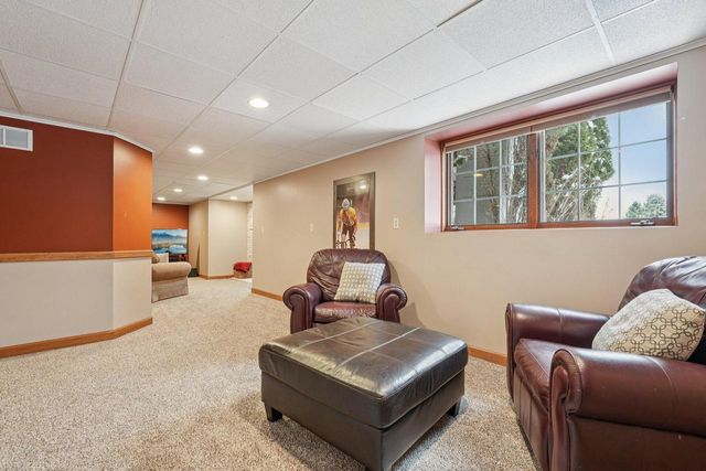 W291N4174 Prairie Wind CIRCLE S, Pewaukee, WI 53072