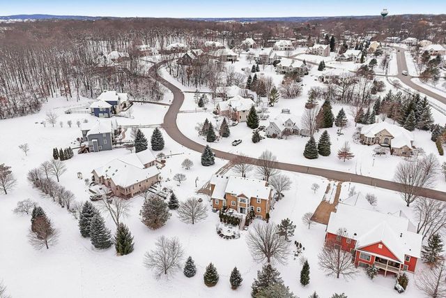 W291N4174 Prairie Wind CIRCLE S, Pewaukee, WI 53072