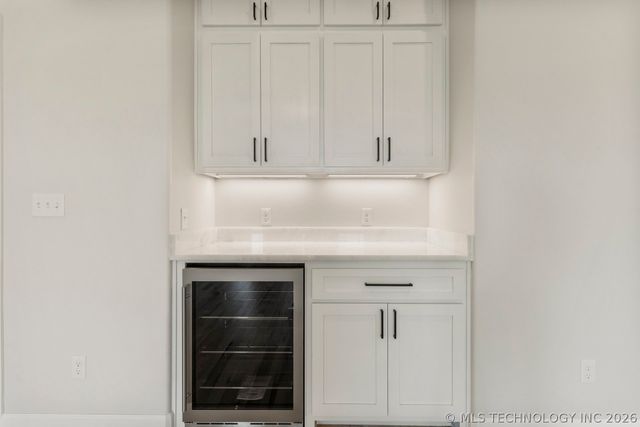 103 W 164th Place S, Glenpool, OK 74033