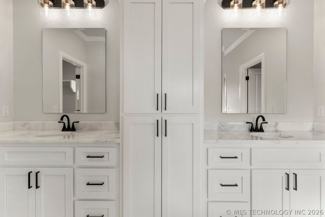 103 W 164th Place S, Glenpool, OK 74033