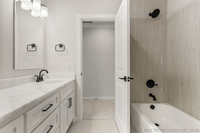 103 W 164th Place S, Glenpool, OK 74033