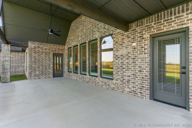 103 W 164th Place S, Glenpool, OK 74033