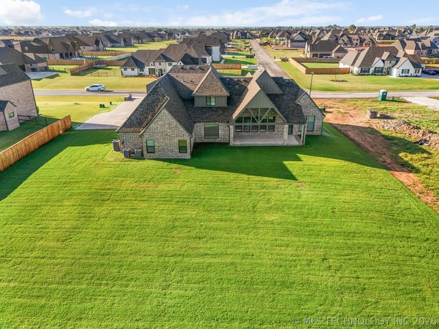 103 W 164th Place S, Glenpool, OK 74033