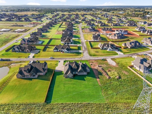 103 W 164th Place S, Glenpool, OK 74033