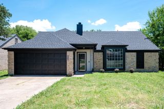 8018 Blackfin Drive, Rowlett, TX 75089