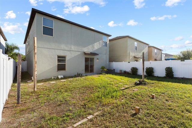 7310 PEARLY EVERLASTING AVENUE, Tampa, FL 33619