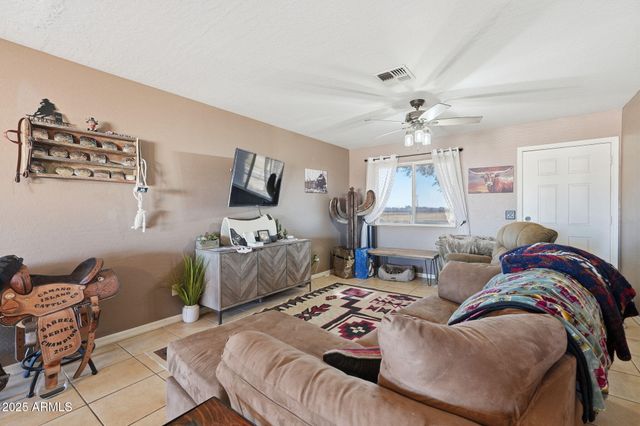 3356 E Gurr Lane, Coolidge, AZ 85128