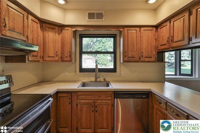 142 Aspen Drive, Upper Macungie Twp, PA 18104