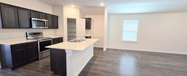 2121 Basil Avenue, Anna, TX 75409