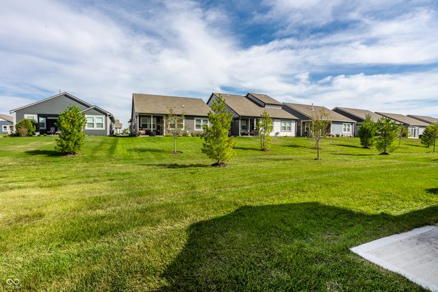 818 Ehrlich Lane, Westfield, IN 46074