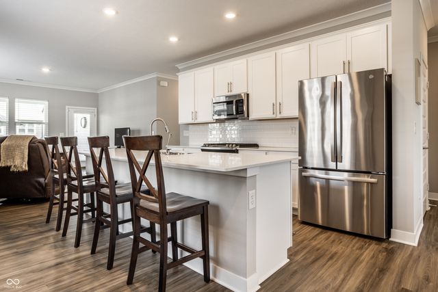 818 Ehrlich Lane, Westfield, IN 46074