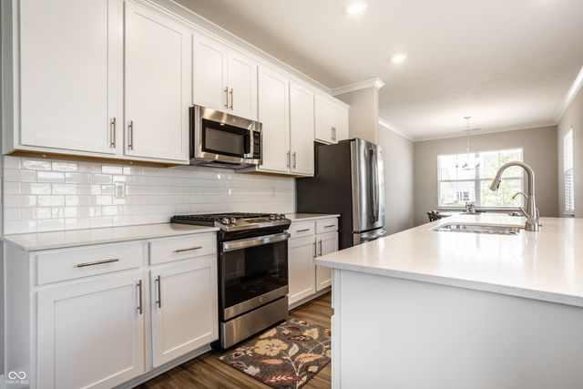 818 Ehrlich Lane, Westfield, IN 46074