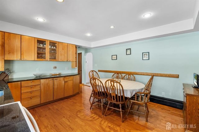 786 Wood Avenue, Colonia, NJ 07067