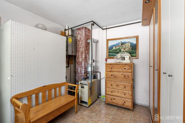 786 Wood Avenue, Colonia, NJ 07067