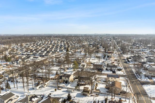 786 Wood Avenue, Colonia, NJ 07067