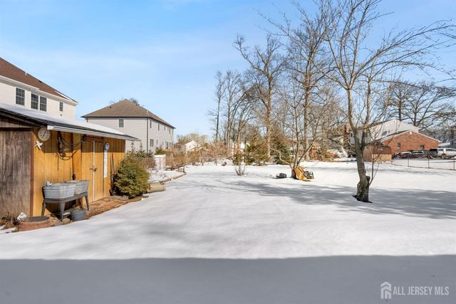 786 Wood Avenue, Colonia, NJ 07067