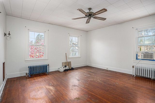 94 Chestnut Street, Battle Creek, MI 49017