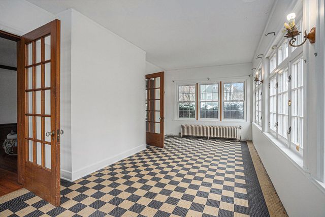 94 Chestnut Street, Battle Creek, MI 49017