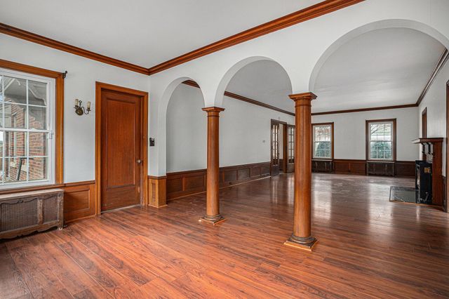 94 Chestnut Street, Battle Creek, MI 49017