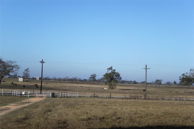 27134 Muckelroy Road, Hempstead, TX 77445