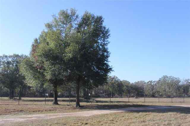 27134 Muckelroy Road, Hempstead, TX 77445