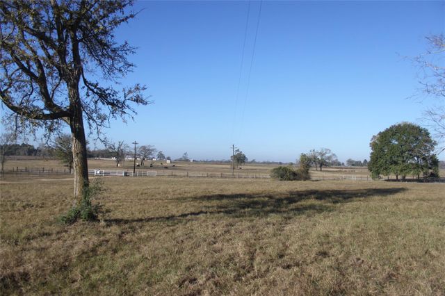 27134 Muckelroy Road, Hempstead, TX 77445