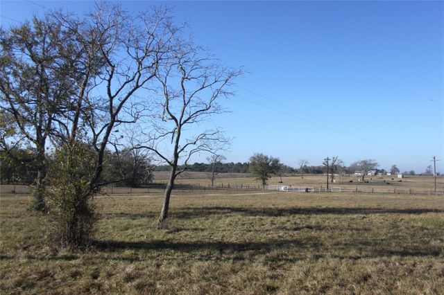 27134 Muckelroy Road, Hempstead, TX 77445