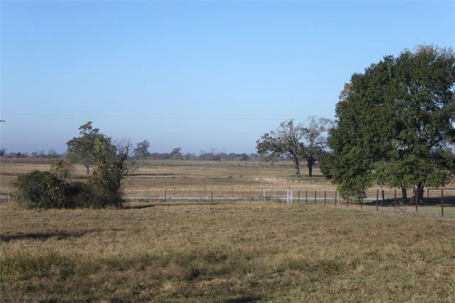 27134 Muckelroy Road, Hempstead, TX 77445