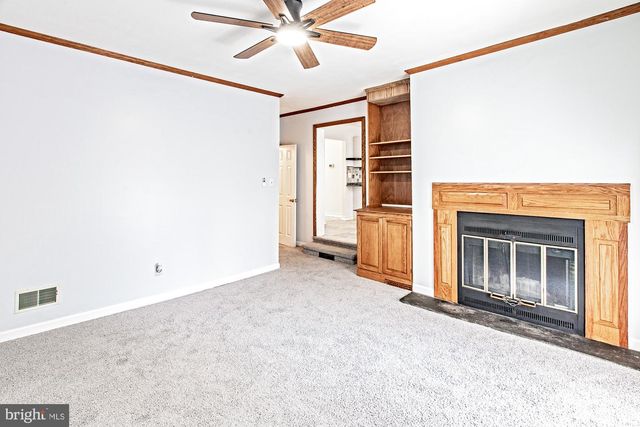 812 PARKSIDE, Claymont, DE 19703