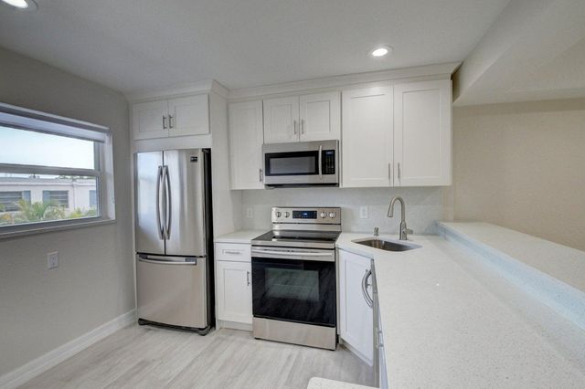 398 W Camino Real 1, Boca Raton, FL 33432