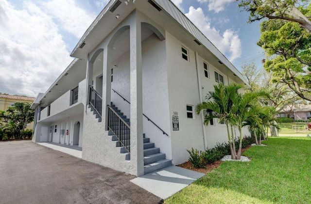 398 W Camino Real 1, Boca Raton, FL 33432
