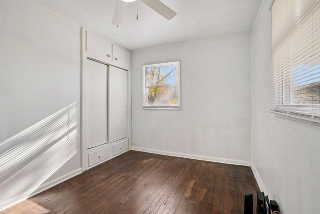 4004 W Congress STREET, Milwaukee, WI 53209