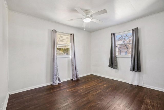 4004 W Congress STREET, Milwaukee, WI 53209