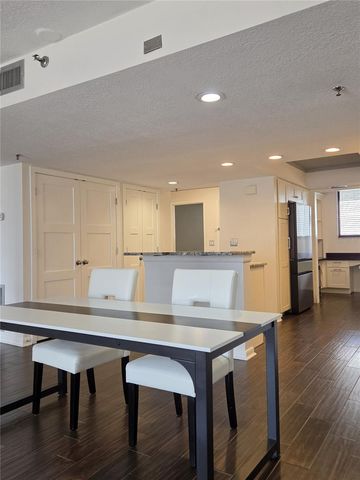 530 E CENTRAL BOULEVARD 604, Orlando, FL 32801