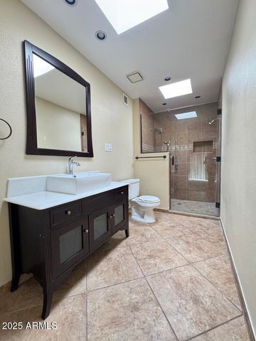 546 S ALLRED Drive, Tempe, AZ 85288